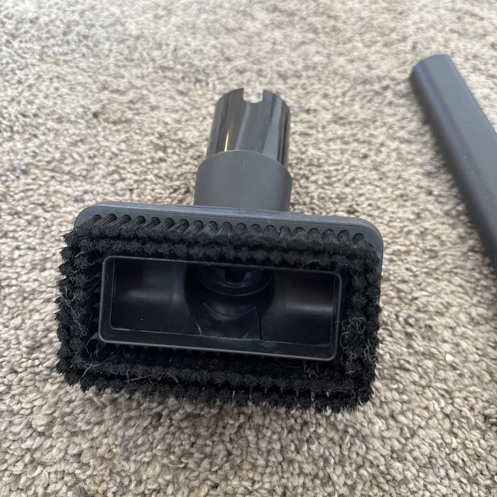 Shark Model: 284FFJ700 Pet Multi-Tool Dusting Brush Vacuum Attachment‎ Angled
